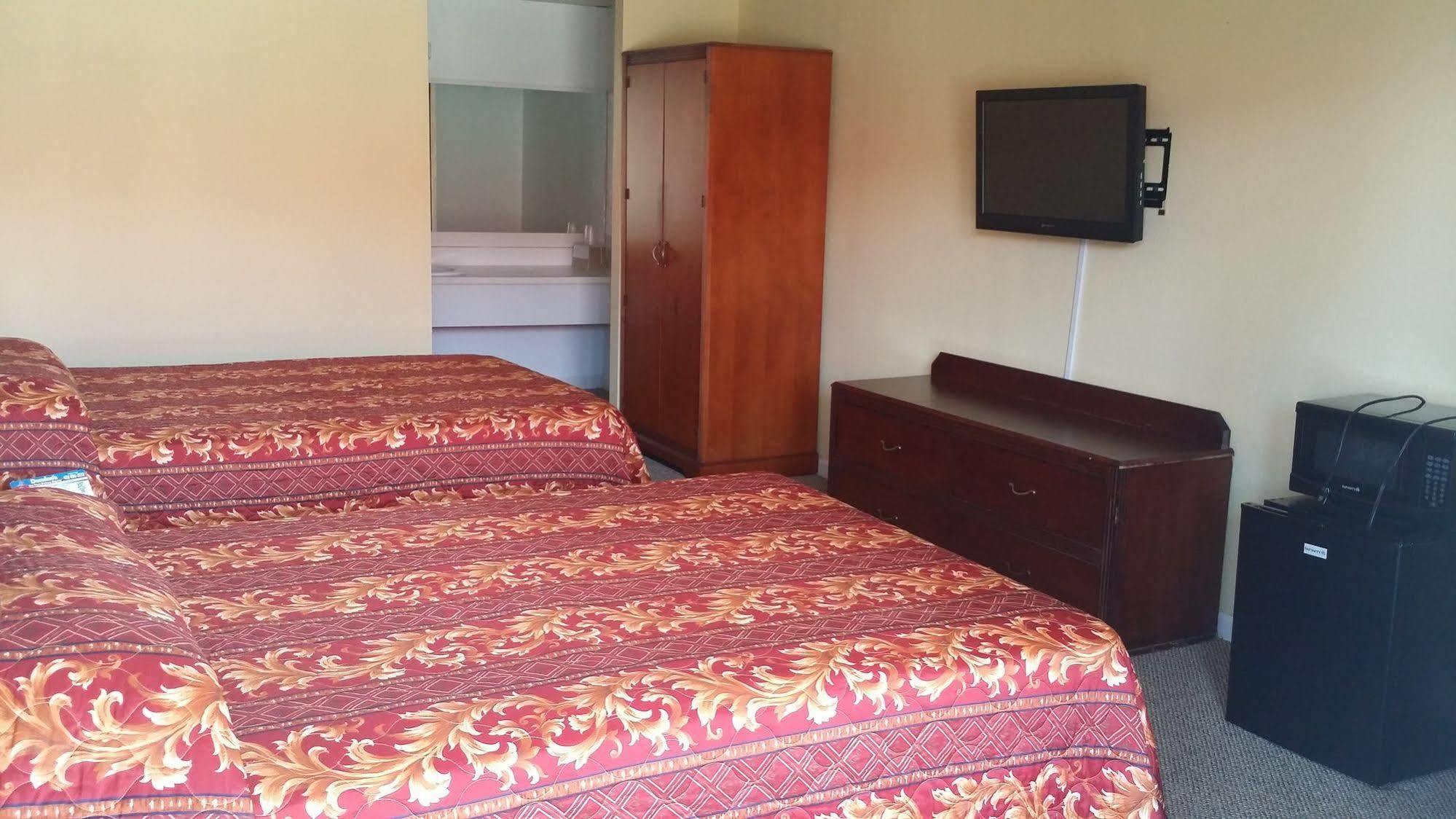 West Texas Inn & Suites Мидленд Экстерьер фото