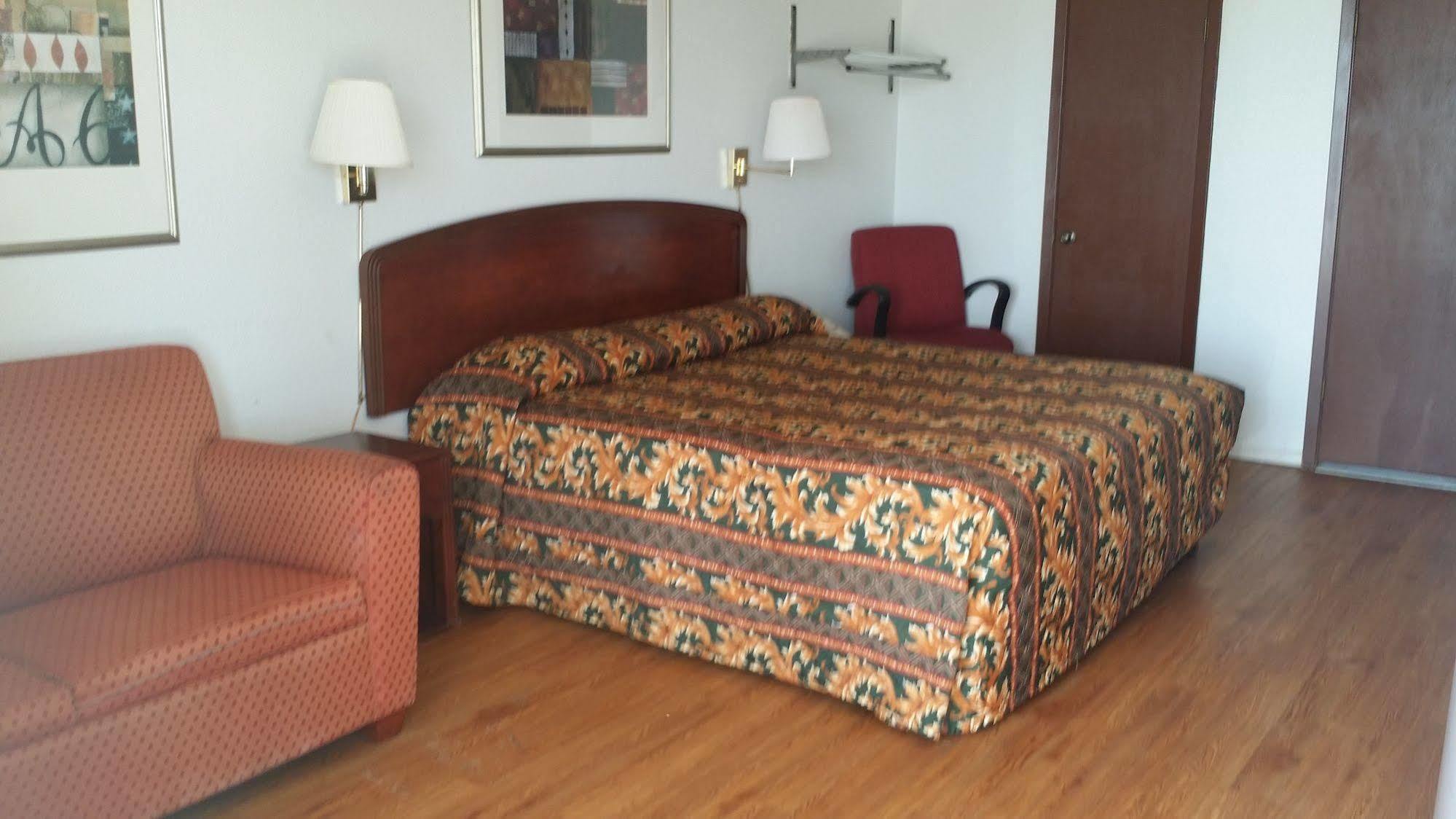 West Texas Inn & Suites Мидленд Экстерьер фото